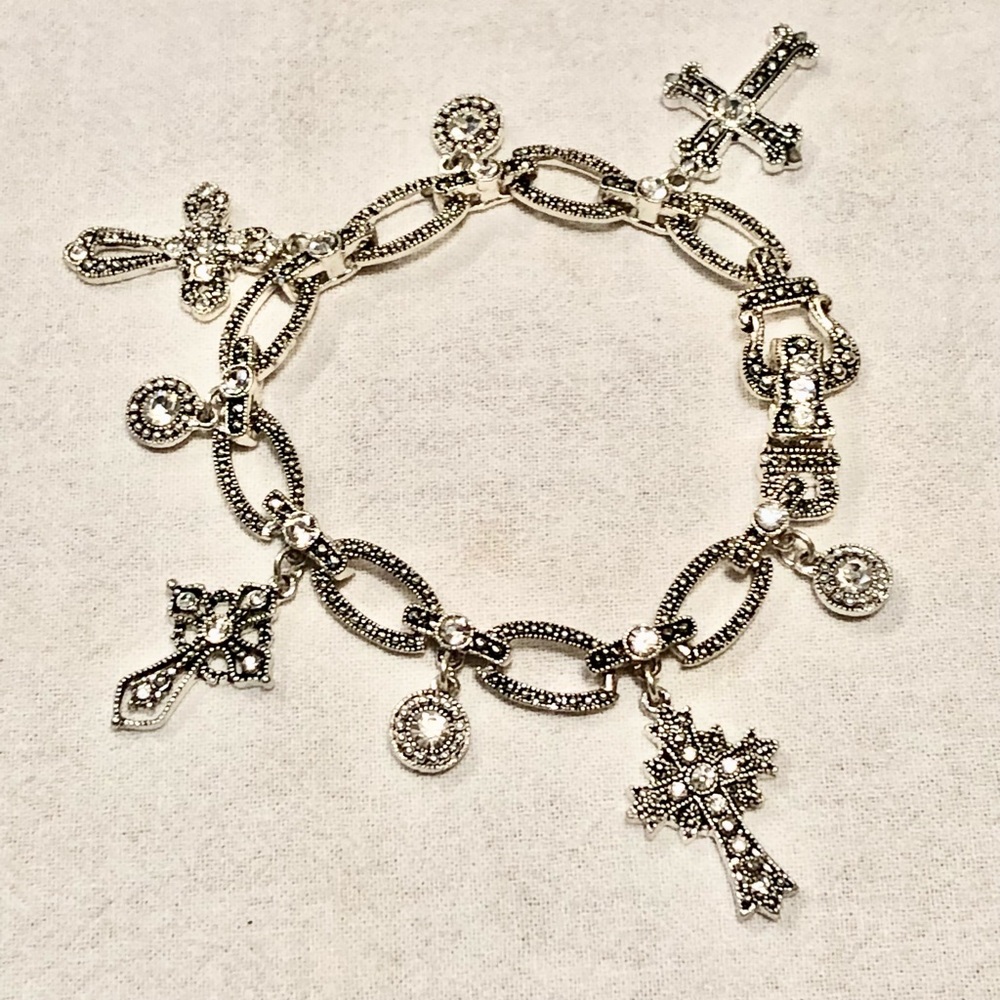 Rhinestone cross charm bracelet, silver tone 8 inches